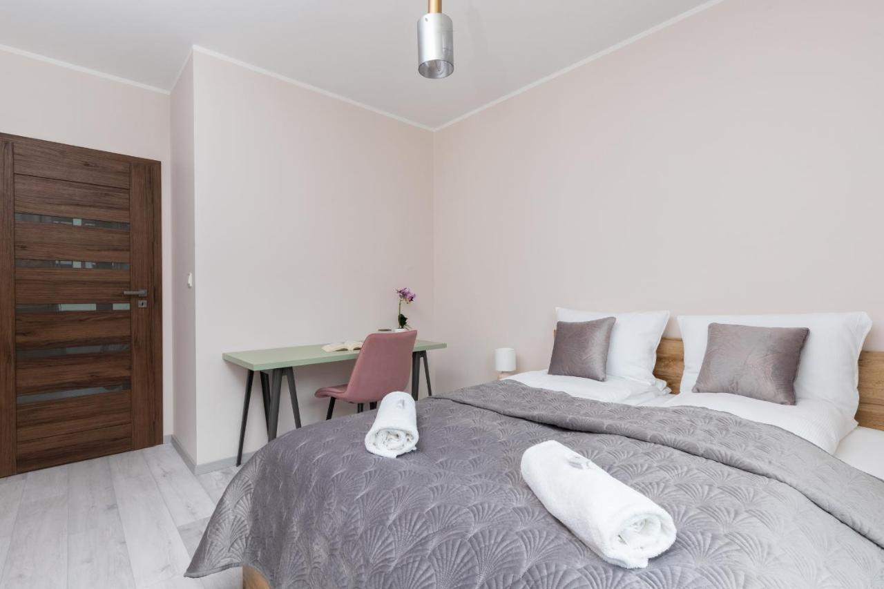 Plac Unii Apartment Gdynia By Noclegi Renters Exterior photo